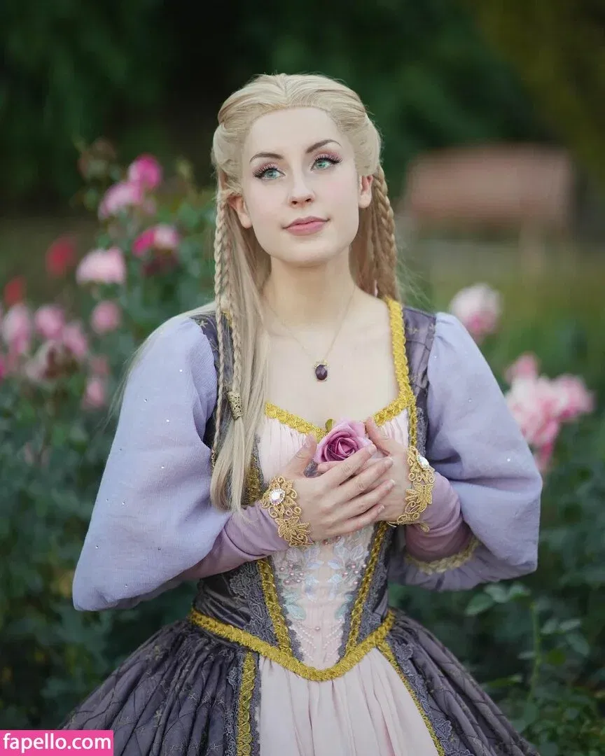 Raineemery Onlyfans Photo Gallery 