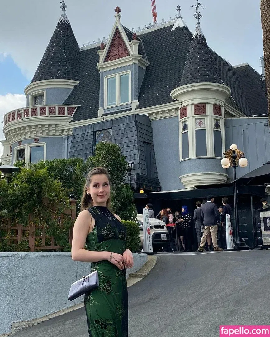 Raineemery Onlyfans Photo Gallery 