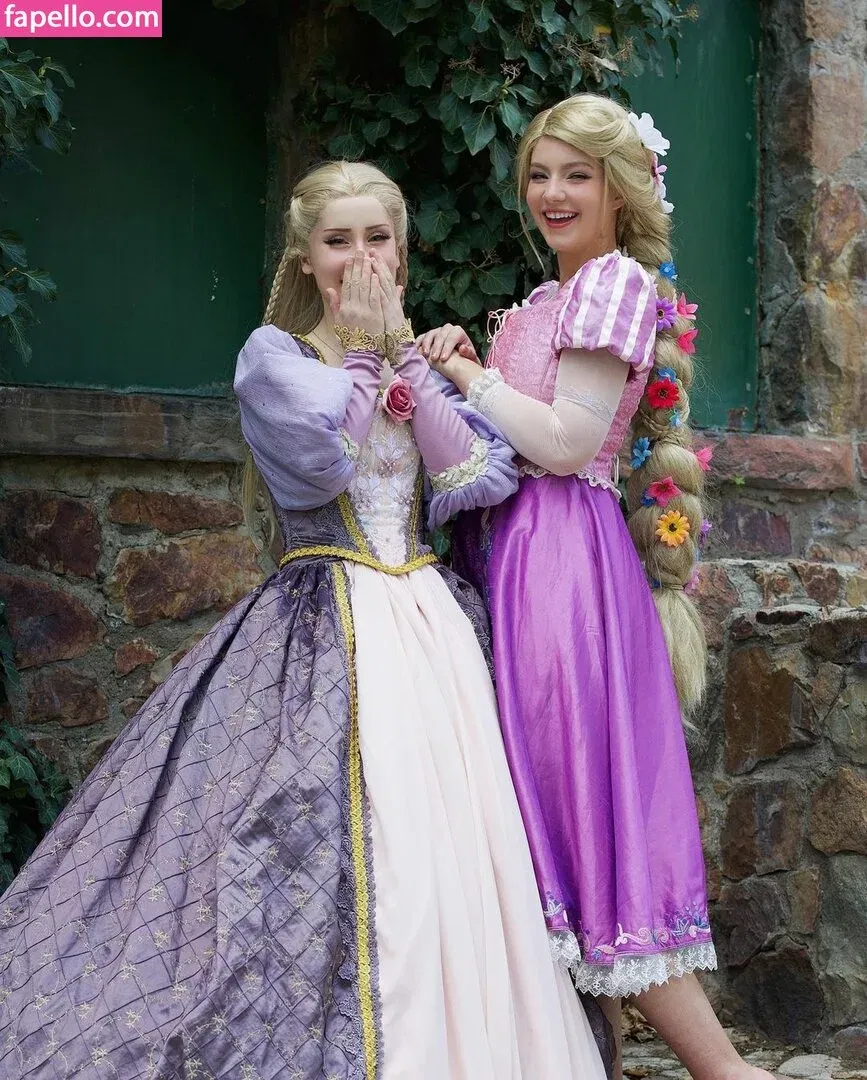 Raineemery Onlyfans Photo Gallery 