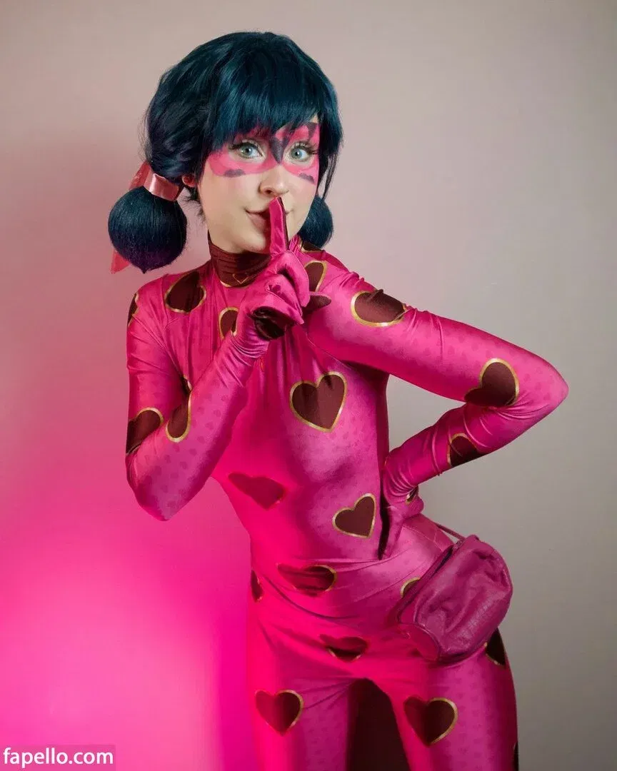 Raineemery Onlyfans Photo Gallery 