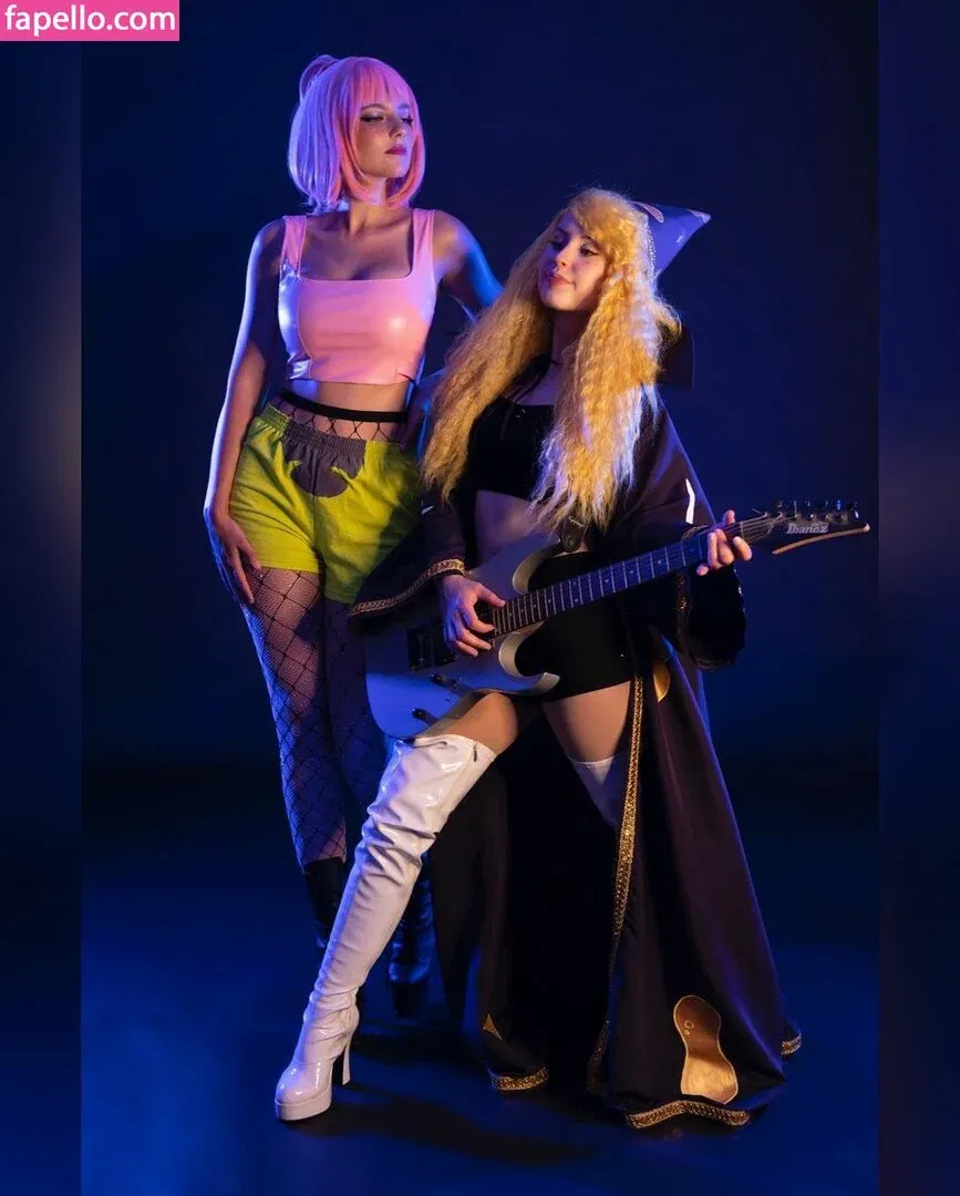 Raineemery Onlyfans Photo Gallery 