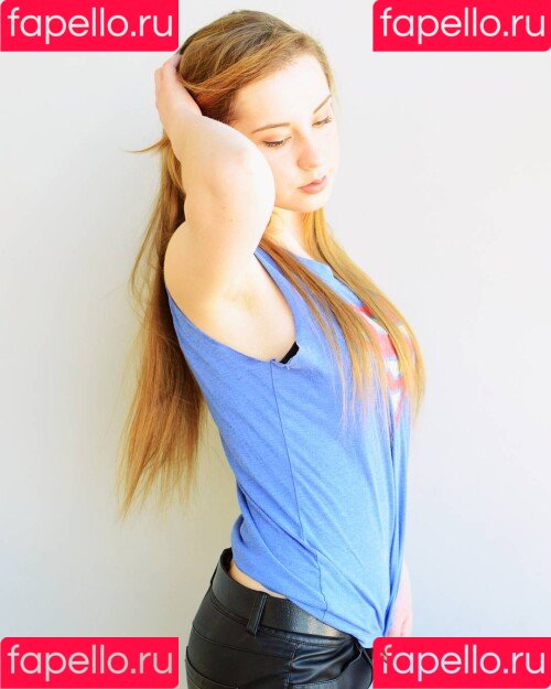 Raineemery Onlyfans Photo Gallery 