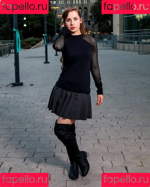 Raineemery Onlyfans Photo Gallery 