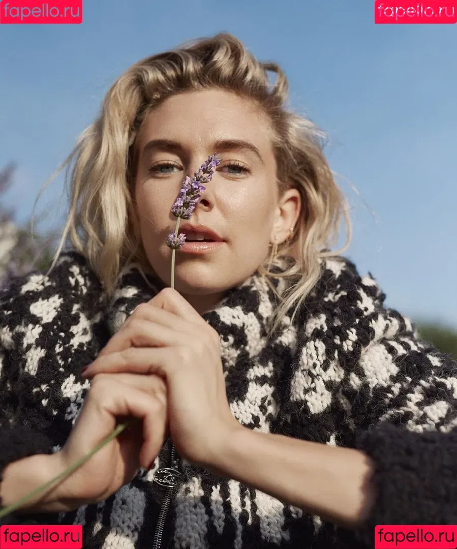 Vanessa Kirby Onlyfans Photo Gallery 