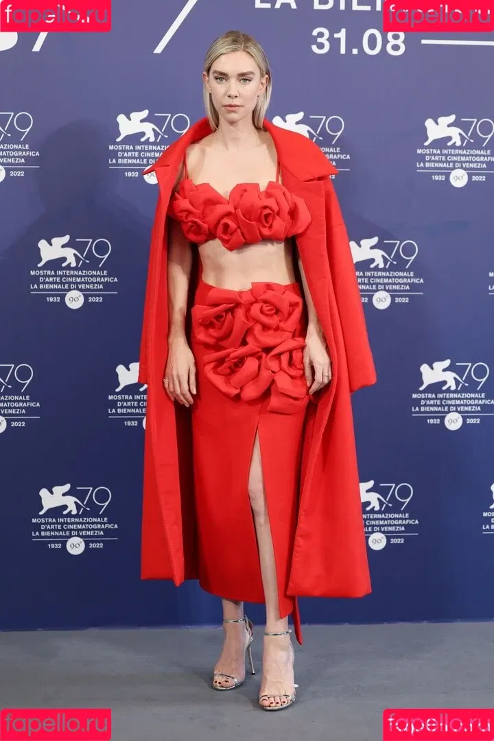 Vanessa Kirby Onlyfans Photo Gallery 