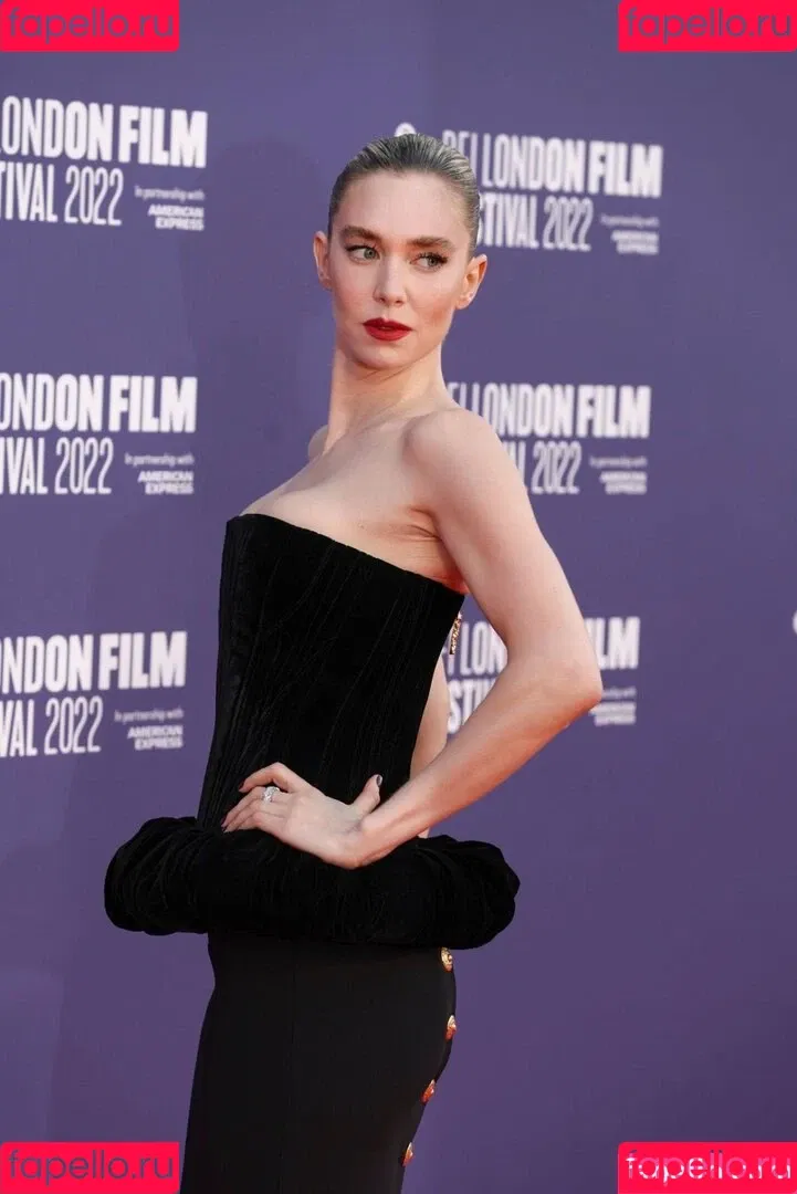 Vanessa Kirby Onlyfans Photo Gallery 