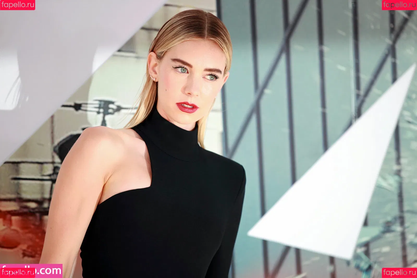 Vanessa Kirby Onlyfans Photo Gallery 
