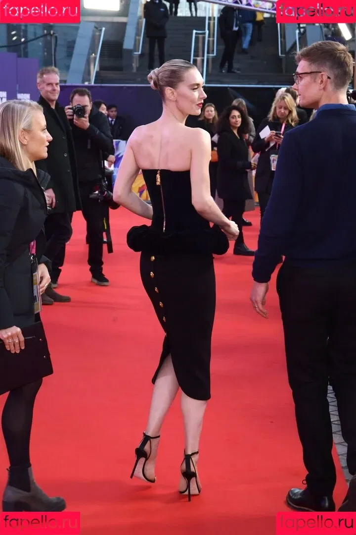 Vanessa Kirby Onlyfans Photo Gallery 