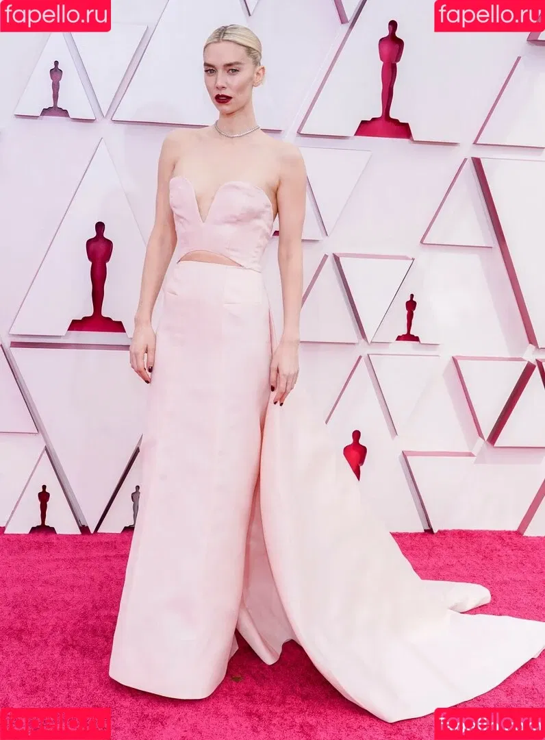 Vanessa Kirby Onlyfans Photo Gallery 