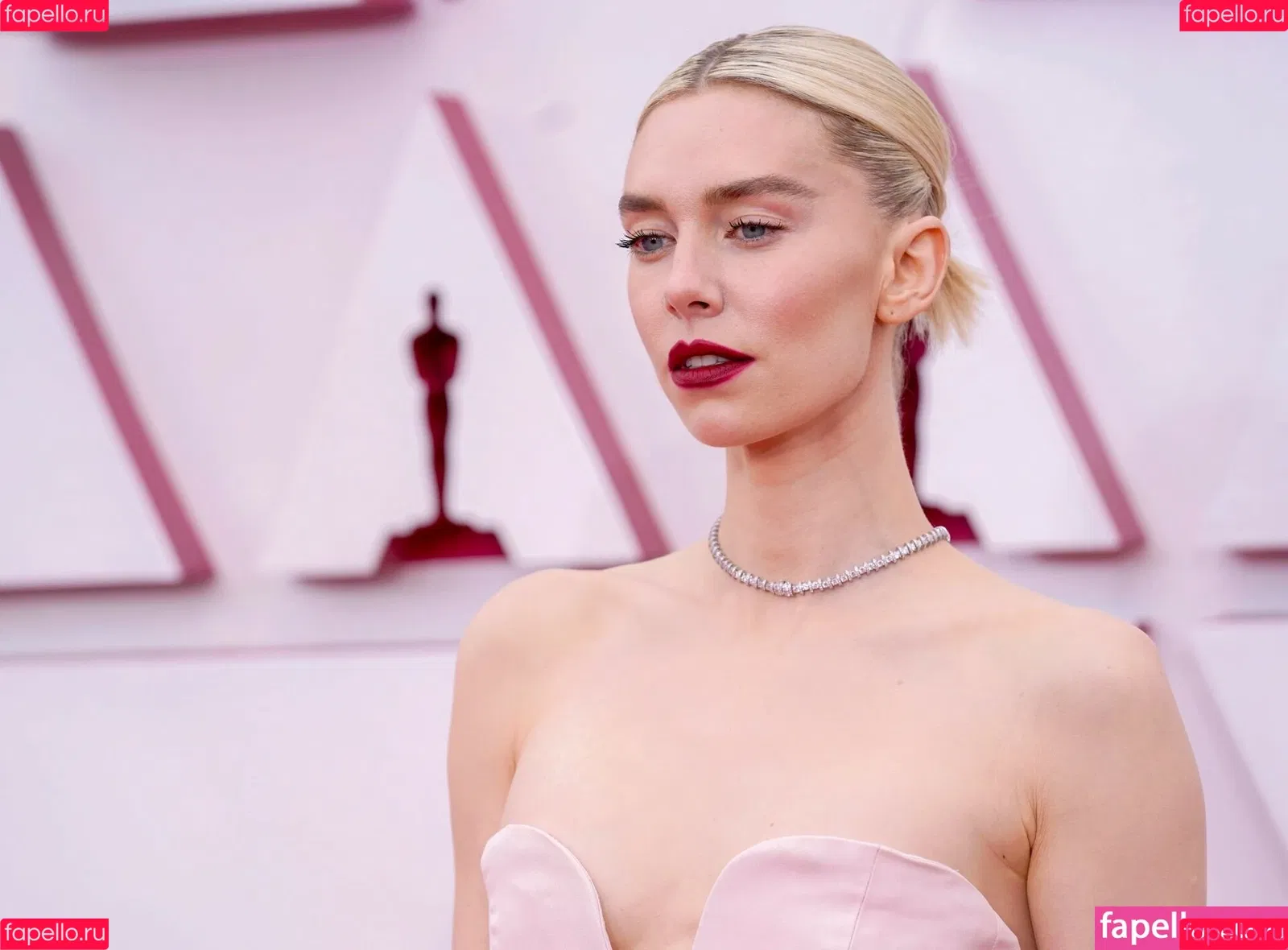 Vanessa Kirby Onlyfans Photo Gallery 