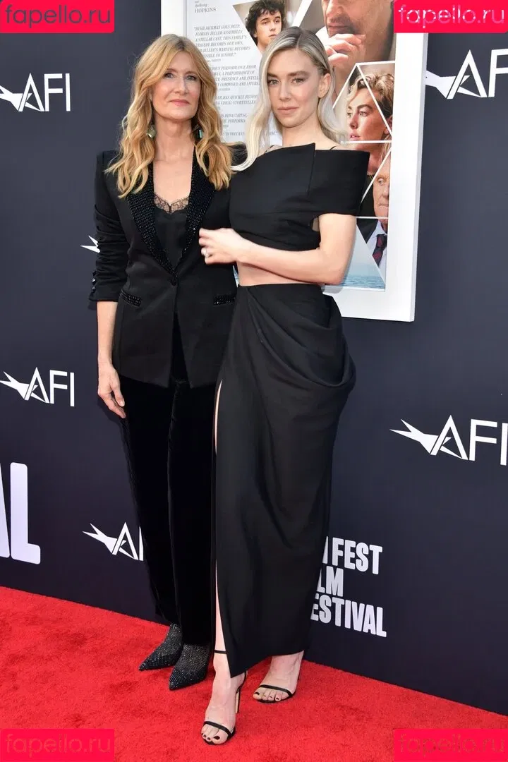 Vanessa Kirby Onlyfans Photo Gallery 