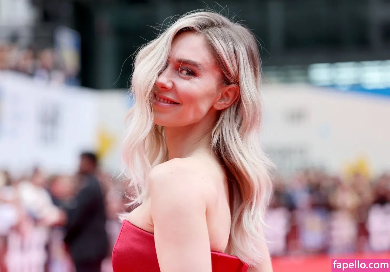 Vanessa Kirby Onlyfans Photo Gallery 