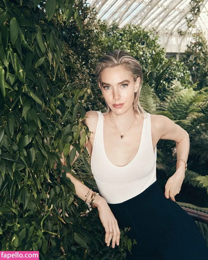Vanessa Kirby Onlyfans Photo Gallery 