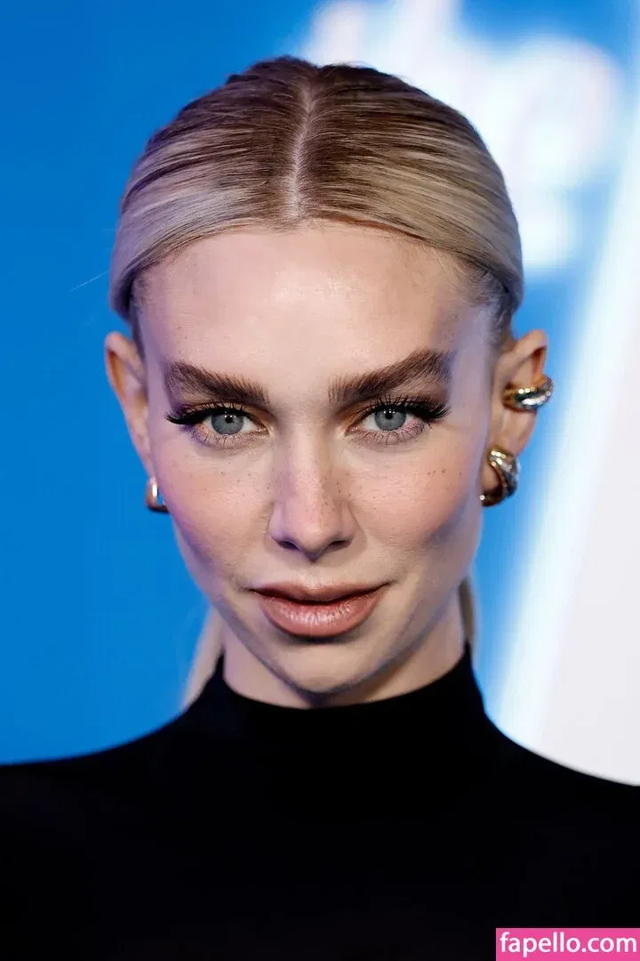 Vanessa Kirby Onlyfans Photo Gallery 