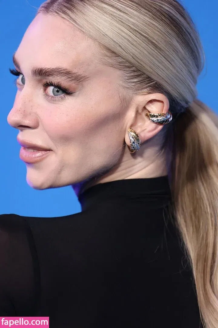 Vanessa Kirby Onlyfans Photo Gallery 