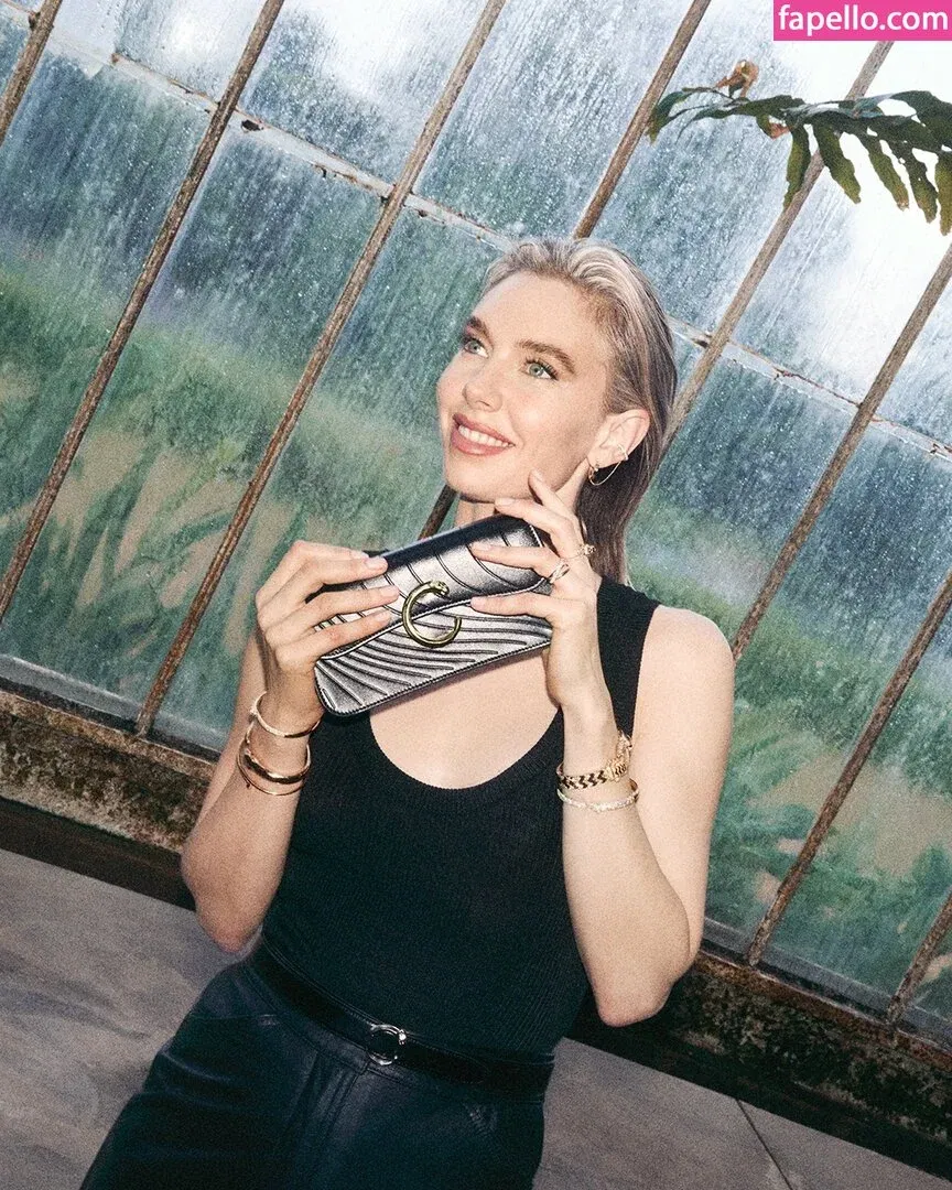 Vanessa Kirby Onlyfans Photo Gallery 