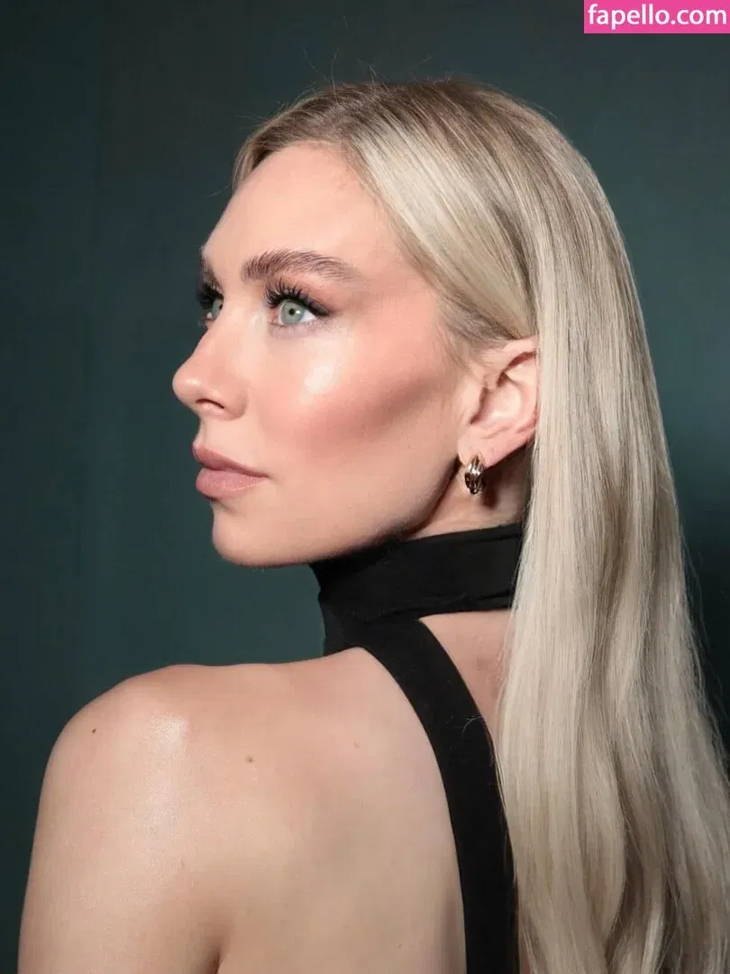 Vanessa Kirby Onlyfans Photo Gallery 