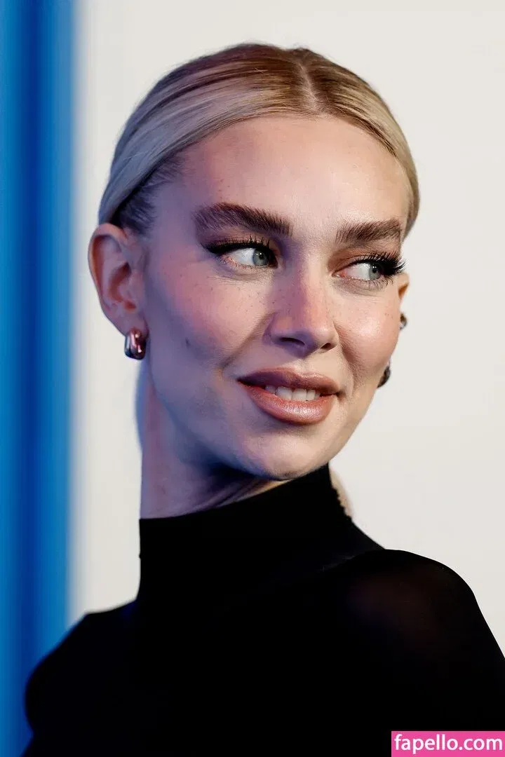 Vanessa Kirby Onlyfans Photo Gallery 