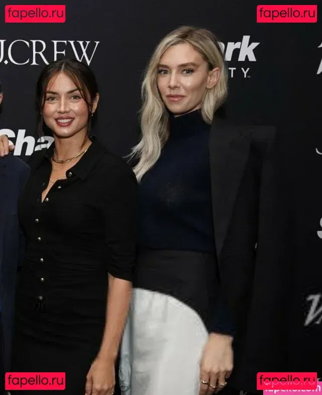 Vanessa Kirby Onlyfans Photo Gallery 