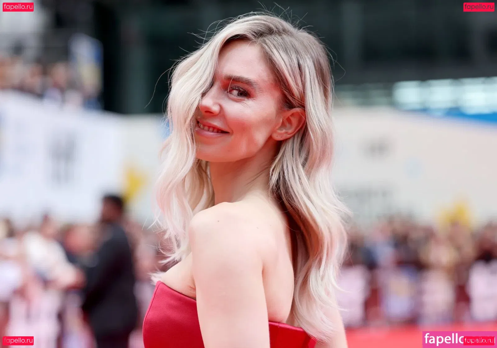 Vanessa Kirby Onlyfans Photo Gallery 