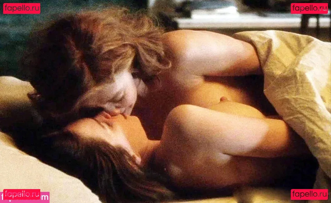 Vanessa Kirby Onlyfans Photo Gallery 