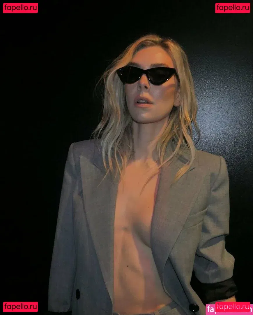 Vanessa Kirby Onlyfans Photo Gallery 