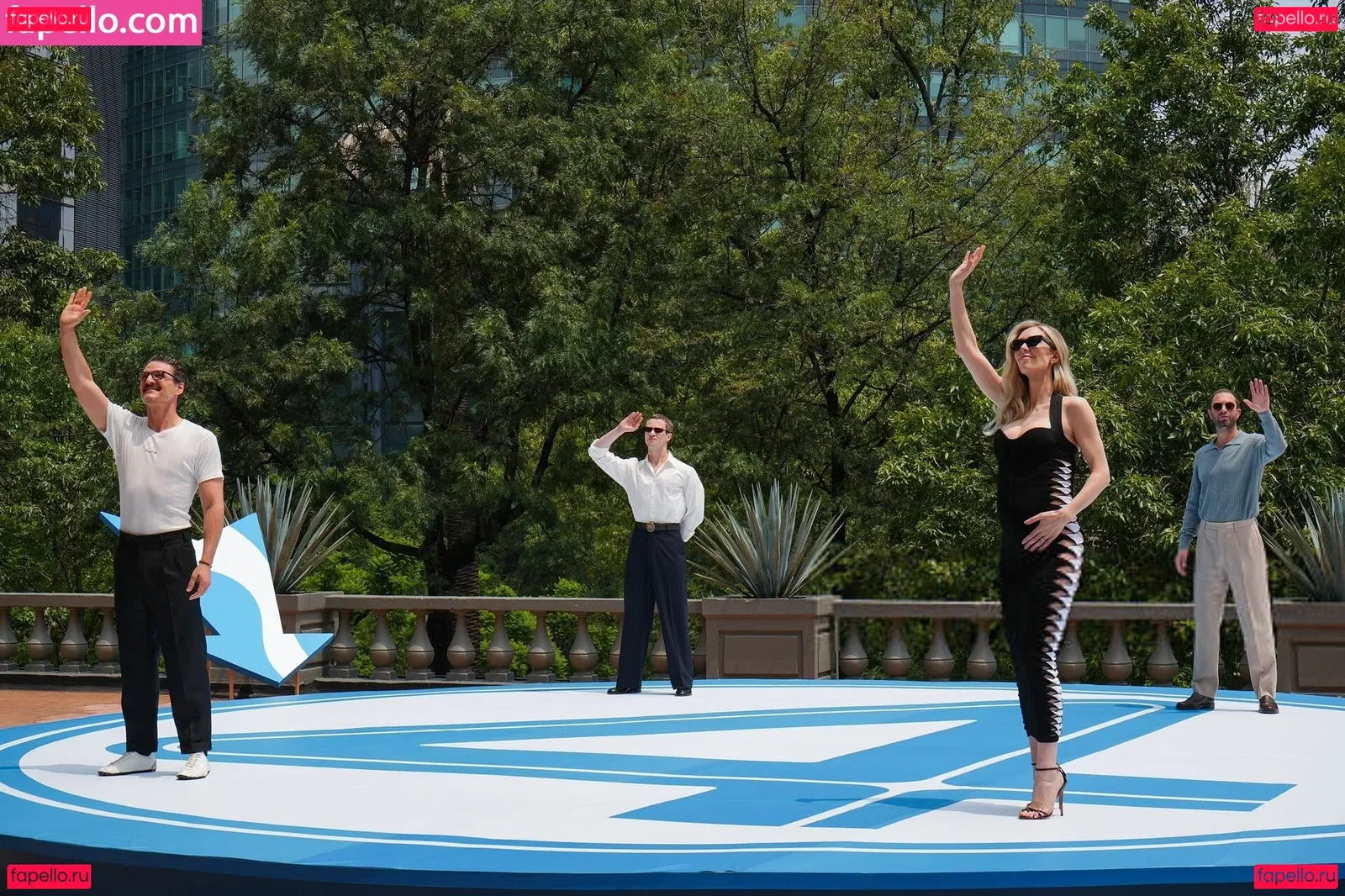 Vanessa Kirby Onlyfans Photo Gallery 