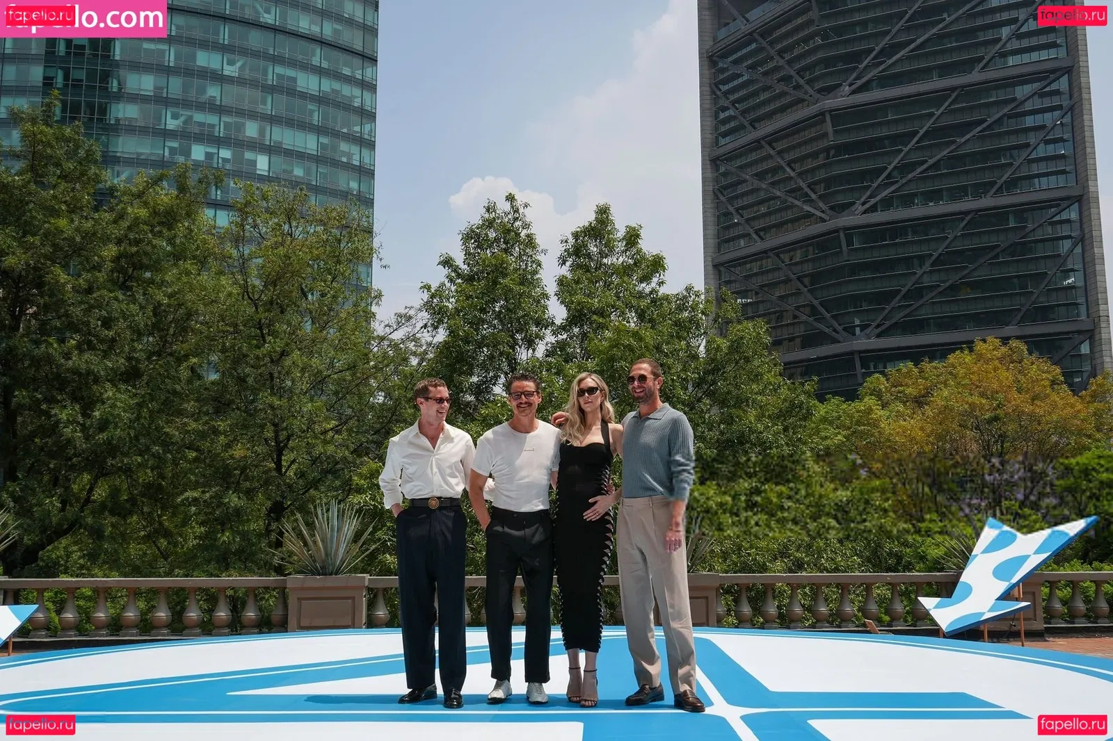 Vanessa Kirby Onlyfans Photo Gallery 