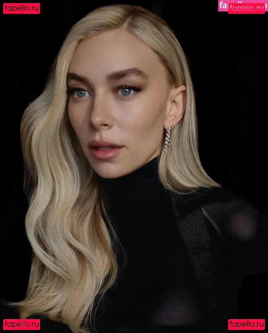 Vanessa Kirby Onlyfans Photo Gallery 