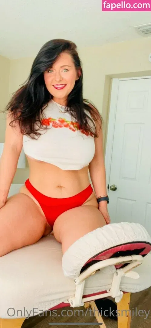 thicksmiley Onlyfans Photo Gallery 