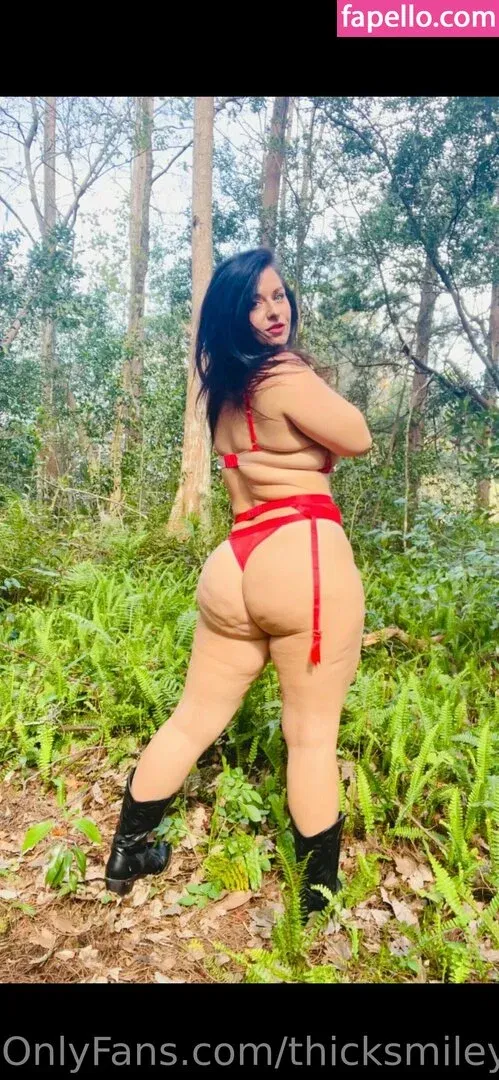 thicksmiley Onlyfans Photo Gallery 