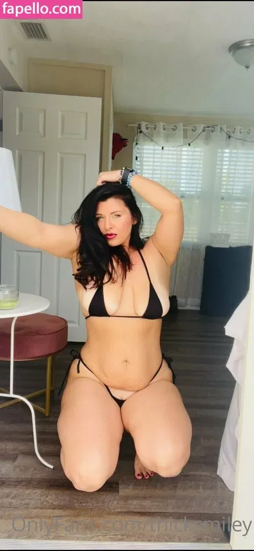 thicksmiley Onlyfans Photo Gallery 