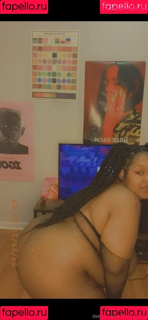 bimbosim22 Onlyfans Photo Gallery 