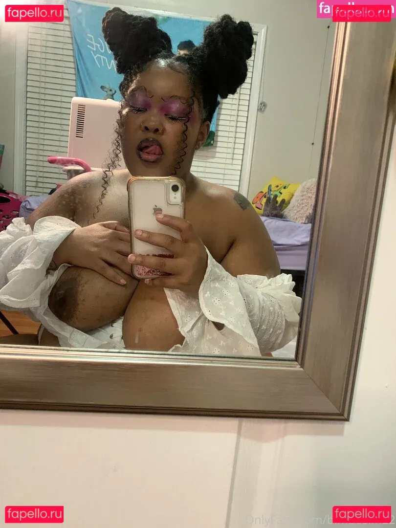 bimbosim22 Onlyfans Photo Gallery 