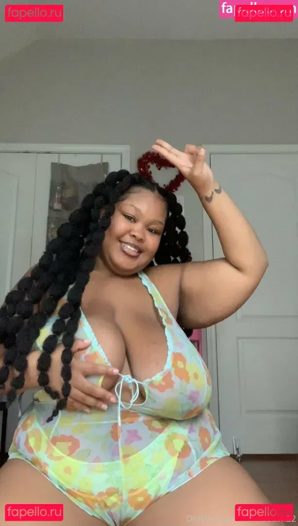 bimbosim22 Onlyfans Photo Gallery 