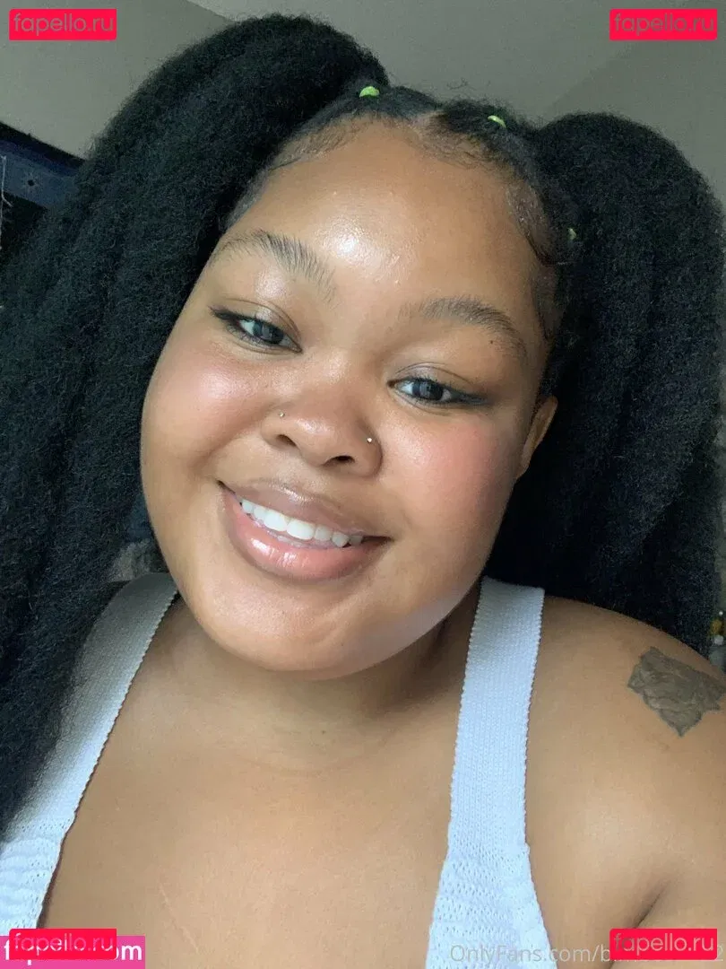 bimbosim22 Onlyfans Photo Gallery 