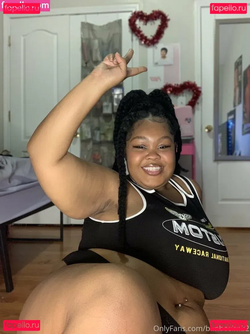 bimbosim22 Onlyfans Photo Gallery 