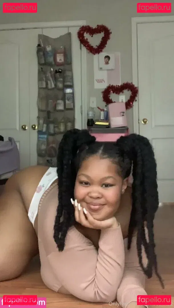 bimbosim22 Onlyfans Photo Gallery 