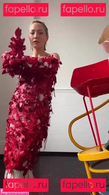 Pom Klementieff Onlyfans Photo Gallery 