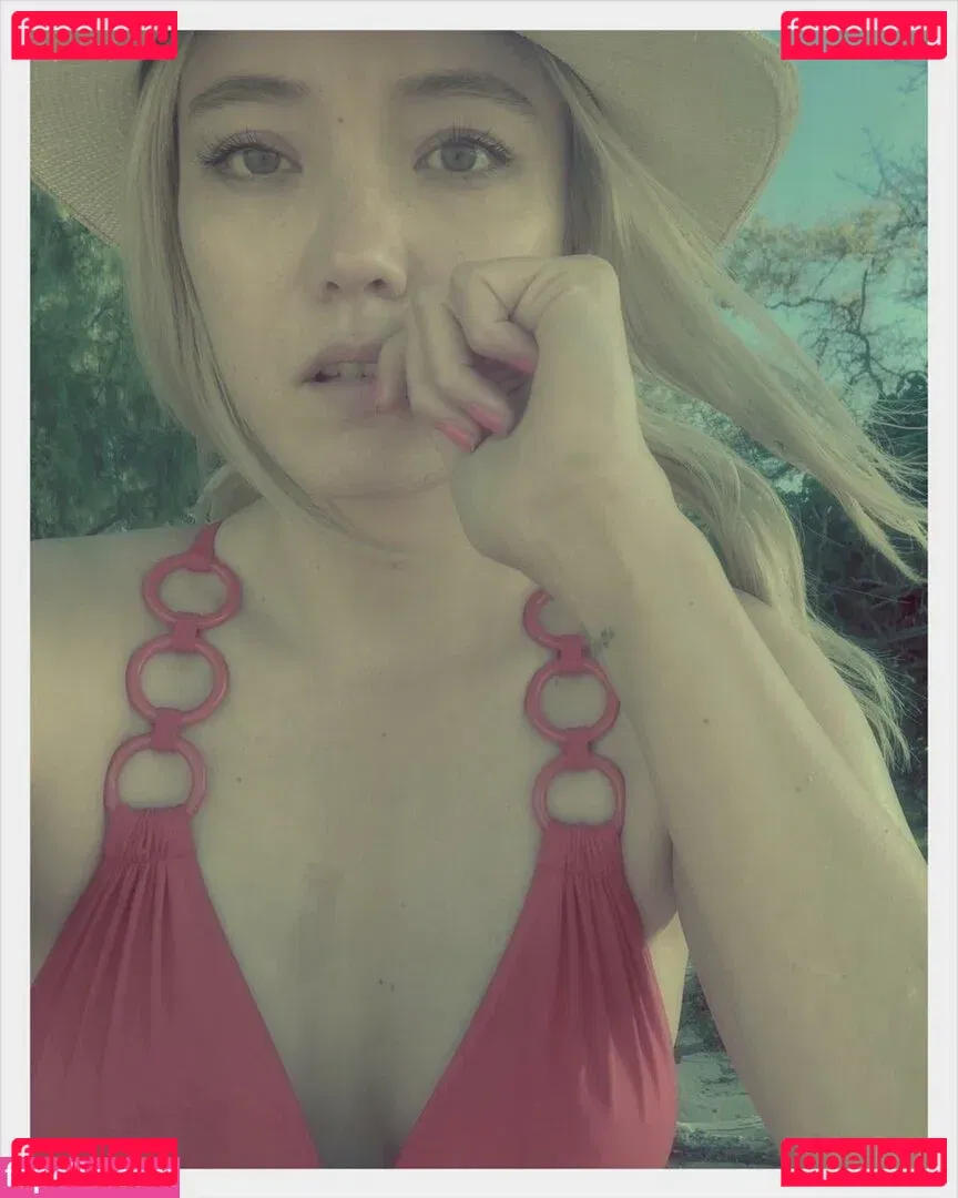 Pom Klementieff Onlyfans Photo Gallery 