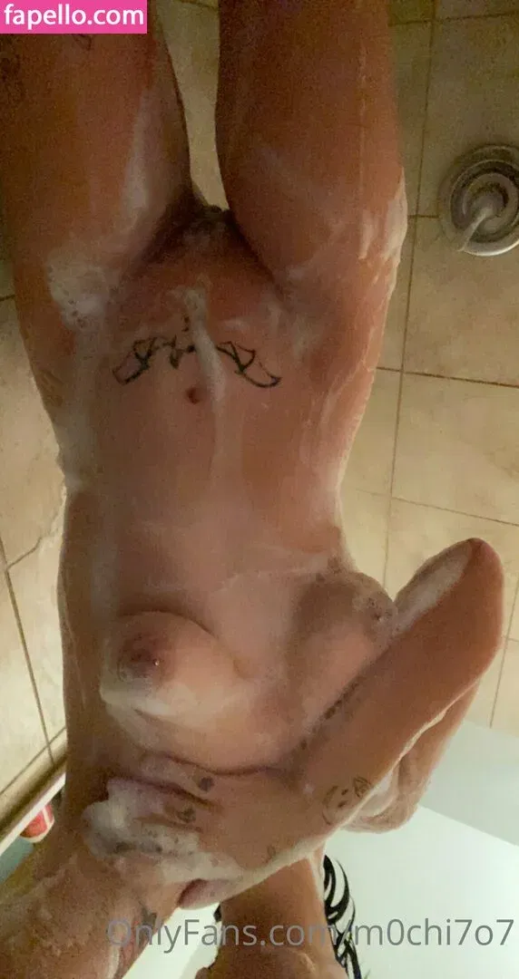m0chi7o7 Onlyfans Photo Gallery 