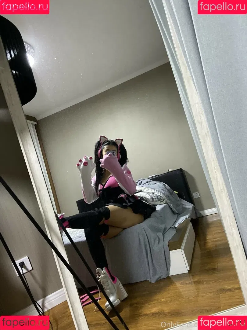 Rairainana Onlyfans Photo Gallery 