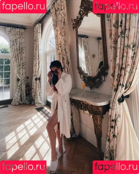 Lottie Lion Onlyfans Photo Gallery 