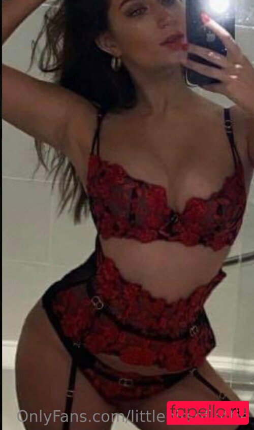 Lottie Lion Nude Onlyfans Photo 9