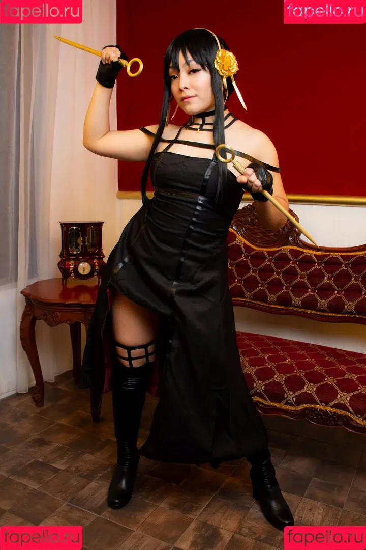 Hitomi Locks Onlyfans Photo Gallery 