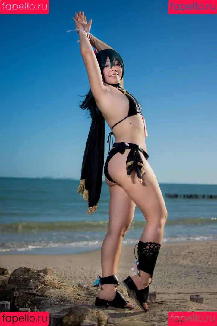 Hitomi Locks Onlyfans Photo Gallery 