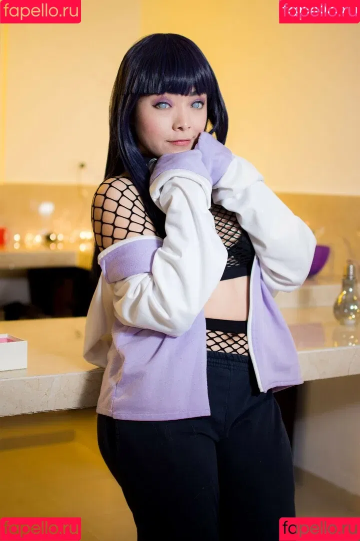 Hitomi Locks Onlyfans Photo Gallery 