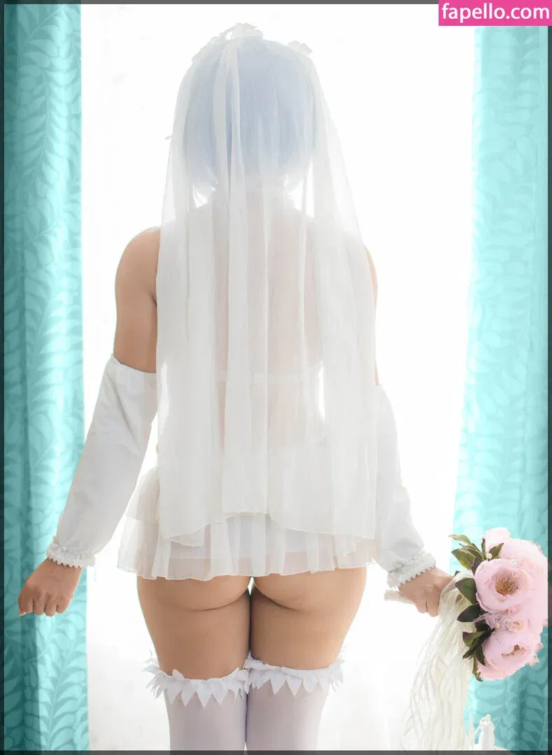 Hitomi Locks Onlyfans Photo Gallery 