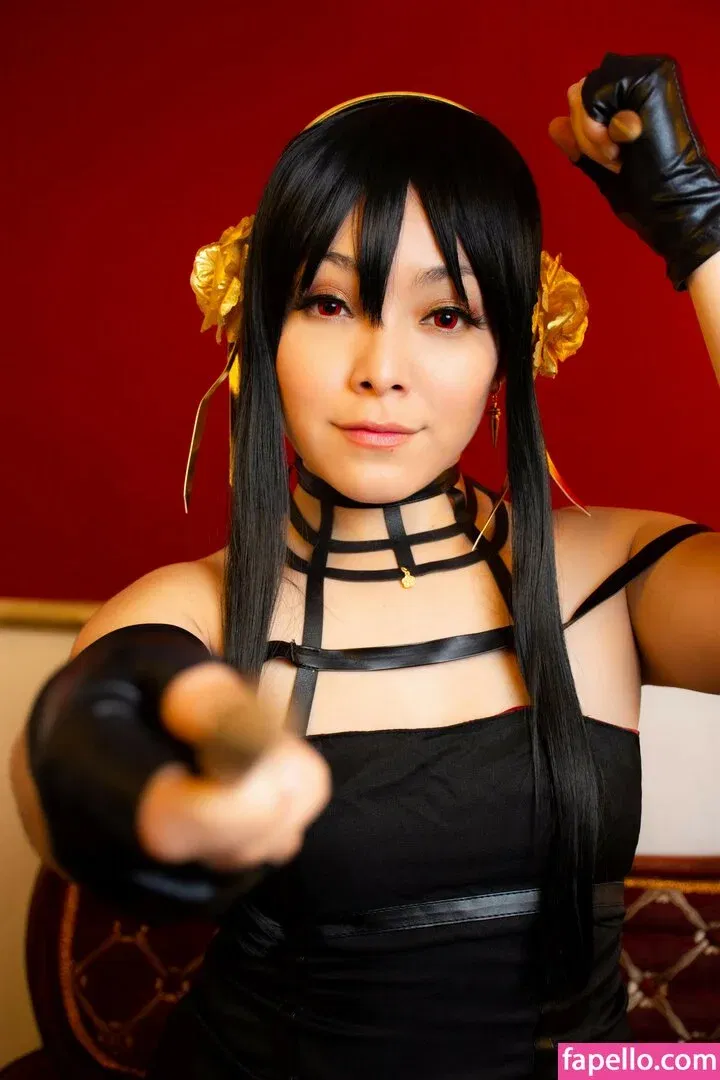 Hitomi Locks Onlyfans Photo Gallery 