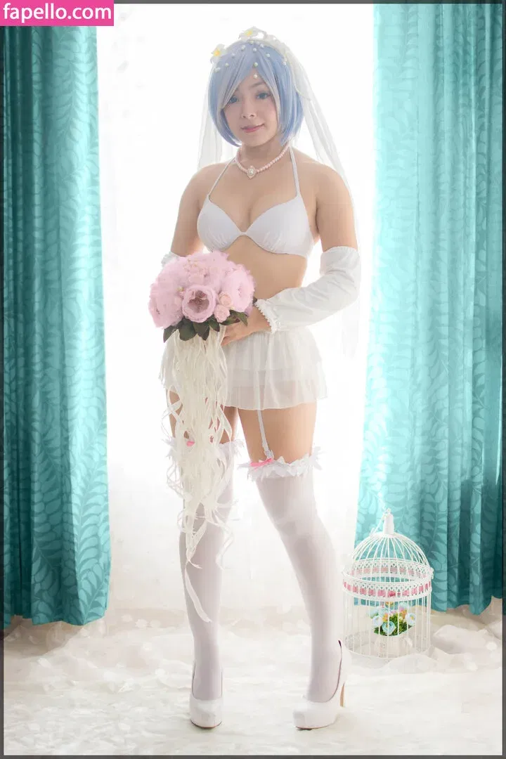 Hitomi Locks Onlyfans Photo Gallery 